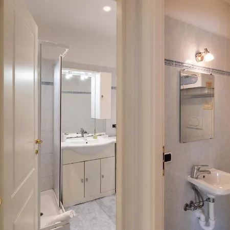 公寓 Guesthost - Bright Ariston X6!